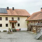 Schoenauer Hof - Wohnung Max Josef